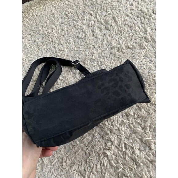 Baggallini Nylon Crossbody Black Leopard Print Zip Adjustable Travel Purse Bag - Picture 3 of 16